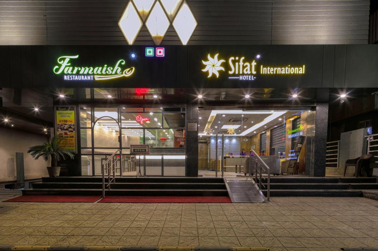 Hotel Sifat International Surat Eksteriør bilde