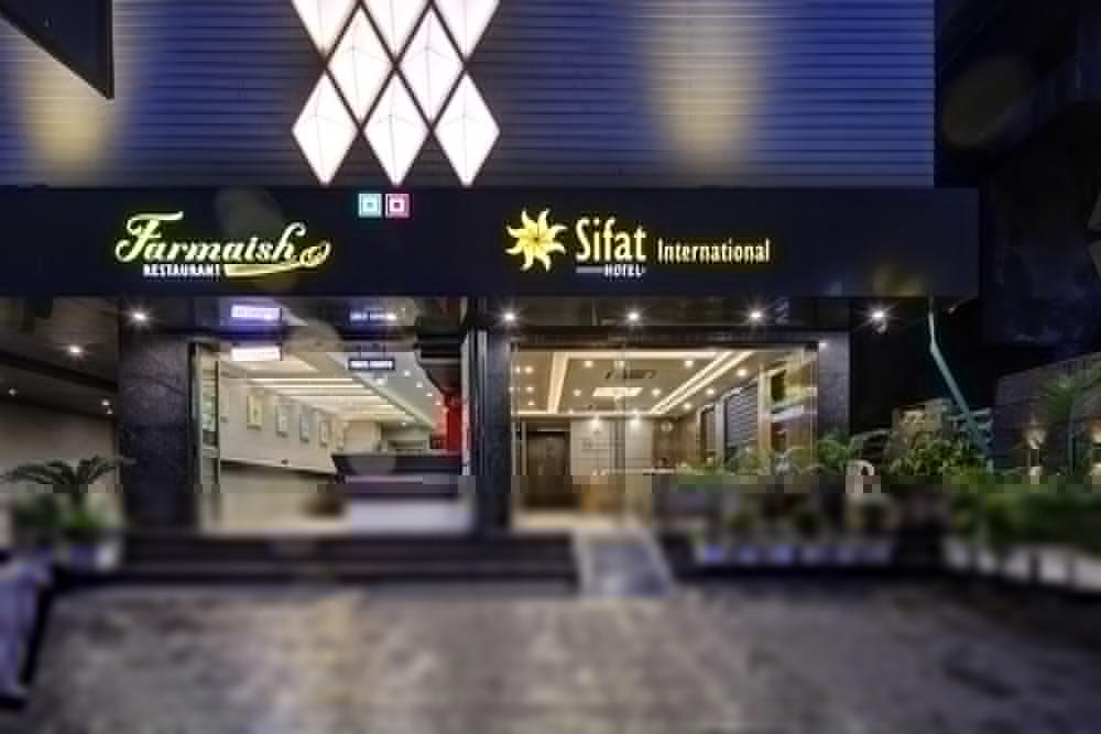 Hotel Sifat International Surat Eksteriør bilde